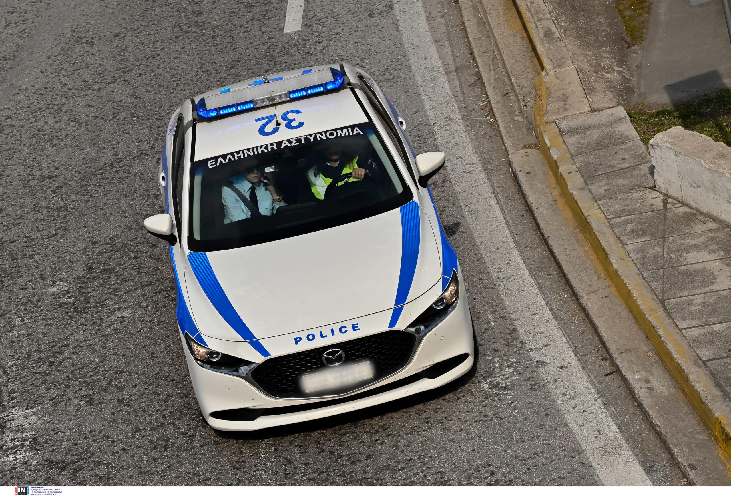 სისხლიანი ინციდენტი სალონიკში: 22 წლის ახალგაზრდა დღისით დანით დაჭრეს